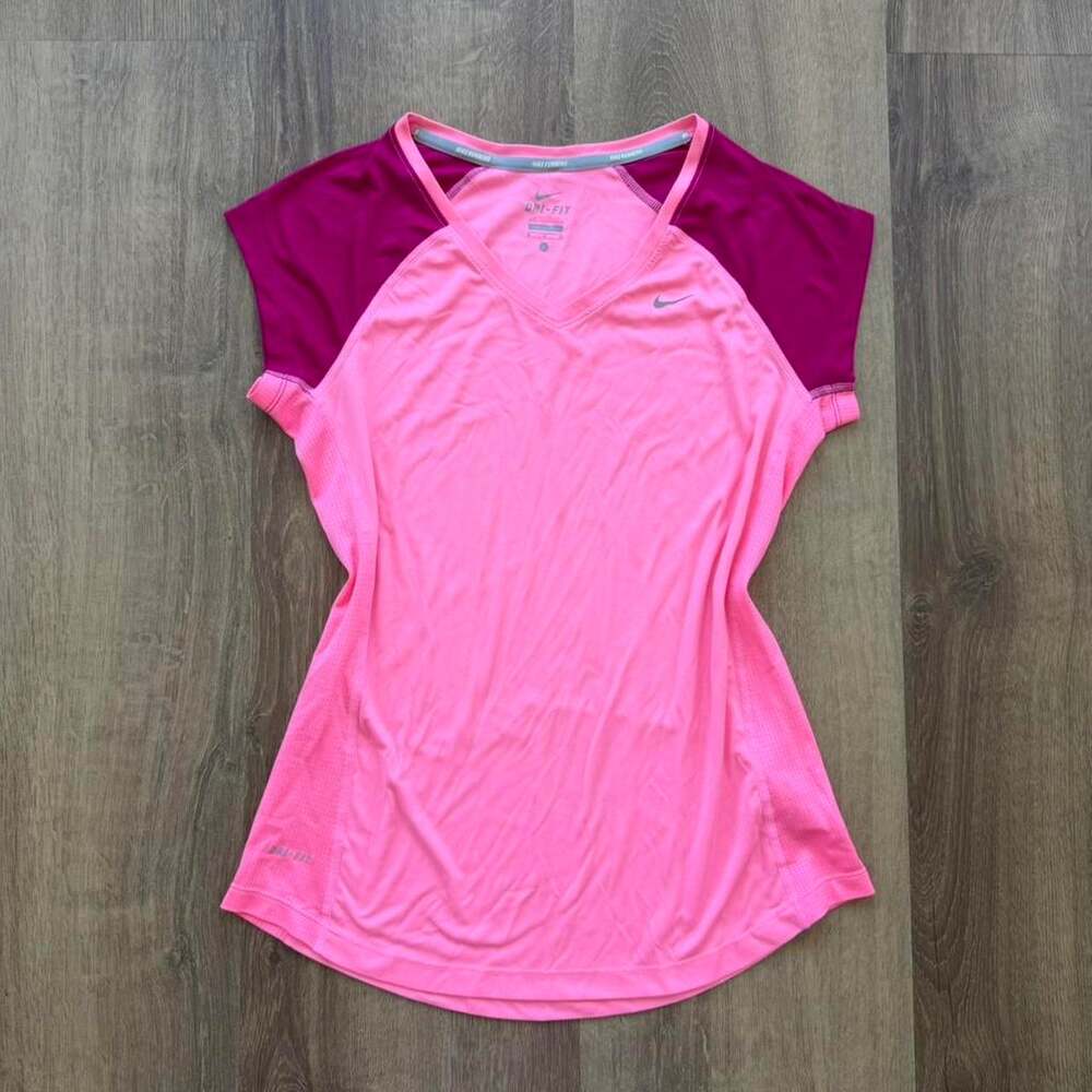 Nike Women's Pink T-shirt